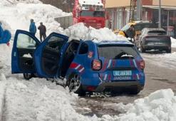 Tunceli’de faciadan dönüldü! Kar kütlesi düştü: 2 jandarma yaralı