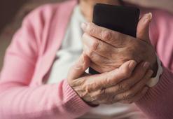 200 kez acil yardım hattını aradı, telefonuna el konuldu! 'Tek kelime dahi etmiyor'