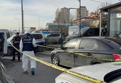 Avcılar'da otomobile silahlı saldırı! Kaçan şüpheli her yerde aranıyor