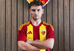 Kayserispor'a Rus golcü! Sözleşme imzalandı