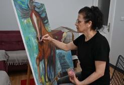 Depreme resim yaparken yakalandı! O fırça hayata tutunmasını sağladı