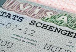 Bu 6 meslekten birine sahip olana 'vizesiz kalış' müjdesi! AB kapılarını ardına kadar açacak