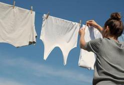 Beyazları yıllardır yanlış yöntemle yıkıyoruz! Makineden kar gibi çıkıyor