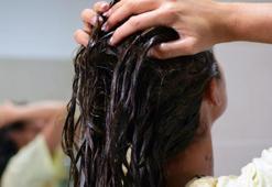 Yıpranmış saçlara doğal maske! Evde saç bakımı formülü