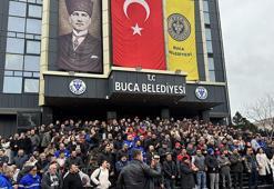 Buca Belediyesi'nde maaş krizi! Çalışanlar iş bıraktı