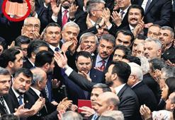 Meclis’te kavgalı yemin