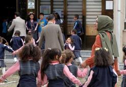 MEB AKADEMİK TAKVİM | İkinci dönem ara tatili ne zaman, Mart ayında mı, Nisan ayında mı? Okullar ne zaman kapanacak?