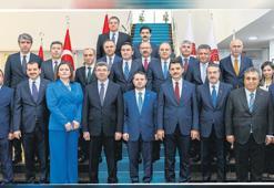 Bakan Gürlek, HSK üyeleriyle toplantı yaptı