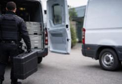 Para veya değerli eşya nakledenler, suç gelirlerinin aklanmasının önlenmesinde 'yükümlüler' listesinde!