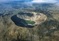 'Medeniyetleri sona erdirecek' yanardağ! 40 yıl sonra harekete geçti