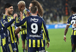 Fenerbahçe'de Trabzonspor maçı kamp kadrosu belli oldu