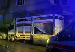 Mersin'de kamyonet kasasına 4. kattan düşen çocuk yaralandı