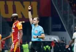Galatasaray-Eyüpspor maçının tartışmalı pozisyonlarını eski hakemler değerlendirdi! 'Daha net bir açı olamaz'