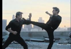Yapay zekâ Tom Cruise ile Brad Pitt’i buluşturdu