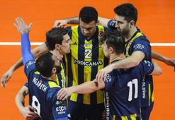 Voleybolda derbi maçta Fenerbahçe, Galatasaray'ı mağlup etti