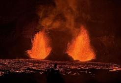 2 yılda 42 patlama! Klauea Yanardağı'nda lavlar 300 metreye yükseldi