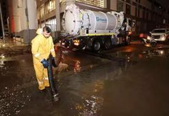 İzmir'de deniz seviyesi 85 santimetre yükseldi! Cadde ve sokaklar göle döndü