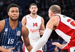 Erkekler Türkiye Kupası'nda Anadolu Efes rahat turladı