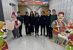 'Eski ramazanlar' bu kez okullarda yaşatılıyor! Maniler, davullar, Hacivat-Karagöz Ramazan Sokağı'nda