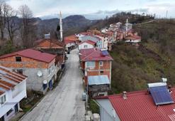 Karadeniz fıkrası gibi mahalle! Komşular bir adımla il değiştiriyor, bir dakika farkla iftar açıyor