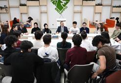 Bakan Kacır, ilk iftarını TÜBİTAK Fen Lisesi öğrencileriyle yaptı