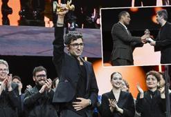 Berlin Film Festivali'ne Türk damgası! İlker Çatak'a "Sarı Zarflar" filmi ile Altın Ayı ödülü