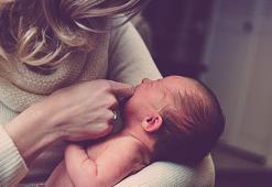 Doğum sürecine geleneksel tıp desteği