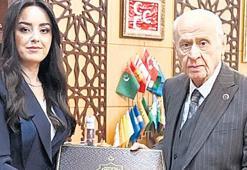 ‘Eserlerle Devlet Bahçeli’ kitabı yayımlandı