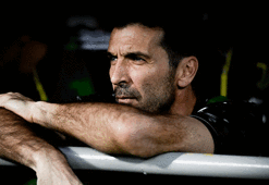 Juventus efsanesi Gianluigi Buffon'dan Galatasaray yorumu! Osimhen vurgusu