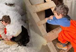 Vali bile takipte: Modern çağdan uzakta, tam köylü