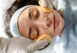 Sabahları şiş uyanma derdi kalmıyor! 2 dakikalık masaj tekniği canlılık katıyor