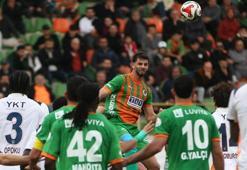 Alanyaspor'dan hakemlere tepki! Sosyal medyadan paylaştılar