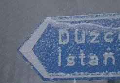 D-100 karayolunun Bolu Dağı geçişinde beklenen kar yağışı başladı