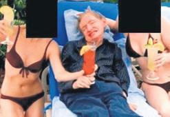 Herkes onu konferansta sanıyordu!