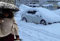Yoğun kar alarmı sonrası felaket! Onlarca yol tamamen kapandı, yeniden alarma geçildi