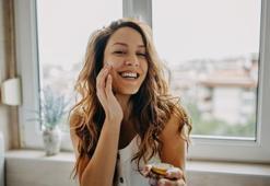 3 malzemeyle mucize etki! Cildi toparlayıp aydınlatıyor