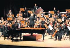 CRR tadilatta, orkestra turnede