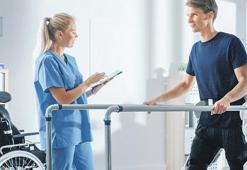 Felç sonrası kritik süreçte yatarak rehabilitasyon