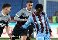 Trabzonspor'da Oulai'den transfer açıklaması: Lig şampiyonluğu kazanmaya odaklanmış durumdayım