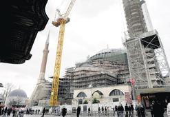 Ayasofya altında 1600 yıllık tarih gün yüzüne çıkarıldı! Yedi gizemli tünel keşfi