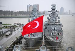 Avrupa’nın kalbinde gövde gösterisi! TCG Anadolu Rotterdam Limanı’nda