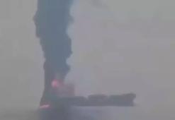 İran, Hürmüz Boğazı'nda bir petrol tankerini vurdu! İlk açıklama geldi