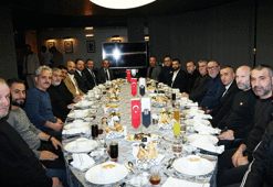 Beşiktaş'ta Serdal Adalı taraftarlarla iftar yaptı
