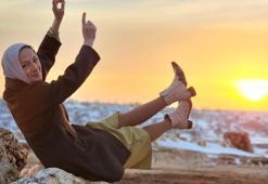 Fidan'dan yoga şov! Aman Ecmel görmesin