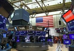New York borsası tepetaklak! Dow Jones endeksi 500 puanın üzerinde değer kaybetti