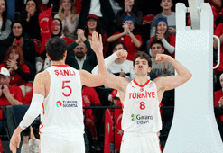 12 Dev Adam, Sırbistan'ı devirdi! Milliler adını üst tura yazdırdı