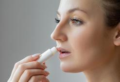 Tek ürünle çoklu etki! Hem renk hem nem veriyor