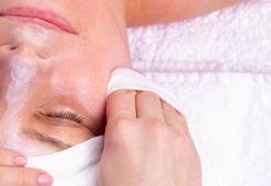 Ciltteki yağı yine yağ çözecek! Düzenli güneş kremi kullananların dikkatine