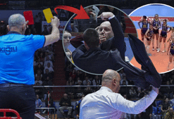 Fenerbahçe maçında Ataman Güneyligil ihraç edildi! Çılgına döndü, ceketini fırlattı