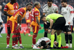 Beşiktaş - Galatasaray derbisinde kırmızı kart!